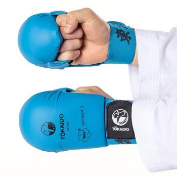 Preview: Faustschützer WKF angezogen